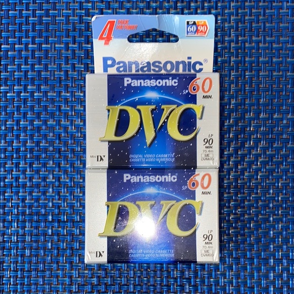 Panasonic DVC DMV60- 4 pack - Picture 1 of 2